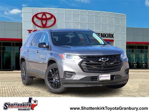 Used 2021 Chevrolet Traverse LS w/ LPO, Blackout Package image 1