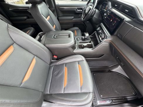 Used 2022 GMC Sierra 1500 AT4 w/ Technology Package image 13