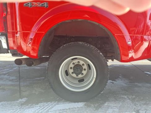 Used 2025 Ford F350 XLT image 7