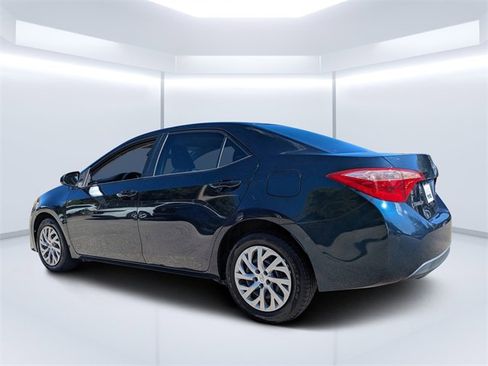 Used 2017 Toyota Corolla L image 5