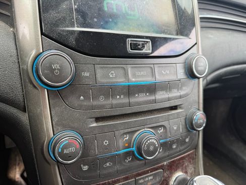 Used 2013 Chevrolet Malibu LT image 18