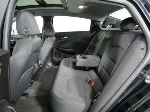 Used 2016 Chevrolet Malibu LT w/ Driver Confidence Package FWD image 16