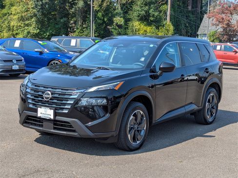 Used 2024 Nissan Rogue SV image 9