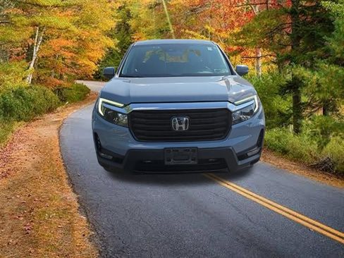 Used 2022 Honda Ridgeline RTL-E image 2