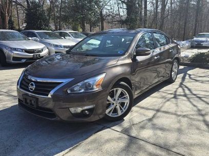 Used 2015 Nissan Altima 2.5 SL w/ Technology Package