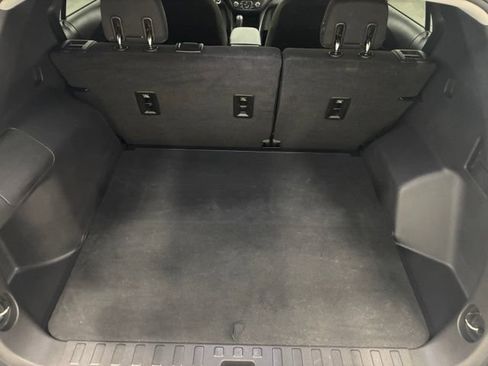 Used 2019 Chevrolet Equinox LT FWD image 9