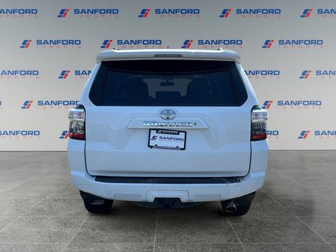 Used 2019 Toyota 4Runner SR5 Premium w/ Convenience Package AWD/4WD image 4