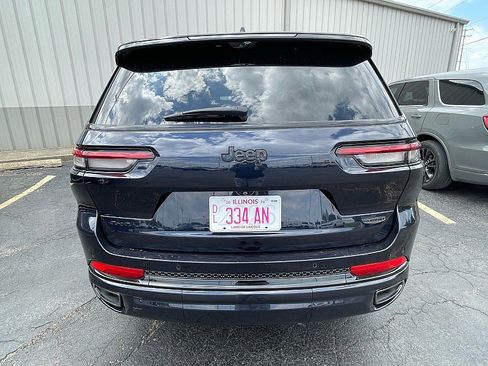 Used 2024 Jeep Grand Cherokee L Summit AWD/4WD image 6