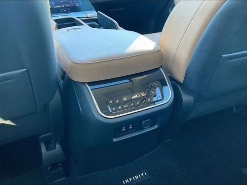 Certified 2025 INFINITI QX80 Sensory w/ Exterior Package image 32