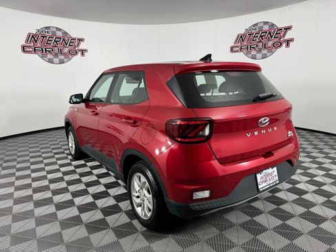 Used 2022 Hyundai Venue SE w/ Cargo Package FWD image 10
