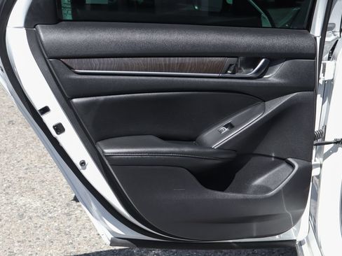 Used 2020 Honda Accord EX-L image 36