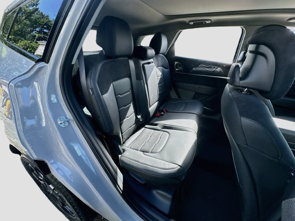 New 2027 Kia Sportage SX FWD image 28