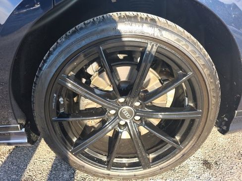 Used 2024 Audi A8 L 3.0T image 9