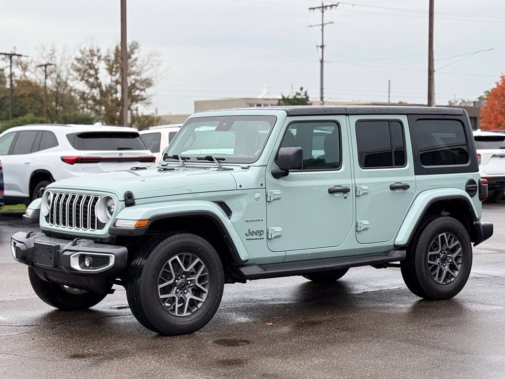 Used 2024 Jeep Wrangler Unlimited Sahara AWD/4WD image 40