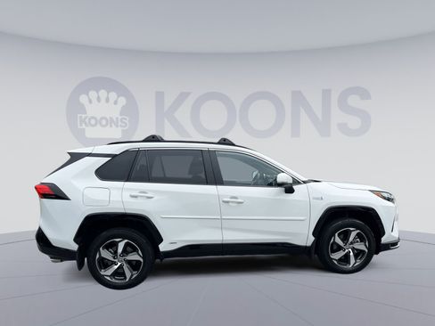 Used 2024 Toyota RAV4 SE w/ Weather & Moonroof Package AWD/4WD image 8