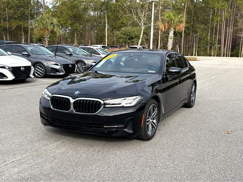 Used 2021 BMW 530i 530i w/ Premium Package image 3