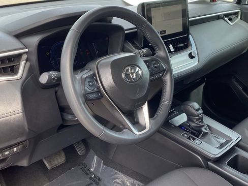 Certified 2026 Toyota Corolla Cross LE w/ Moonroof Package FWD image 22