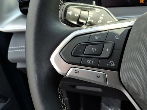 New 2026 Volkswagen Tiguan SE AWD/4WD image 19