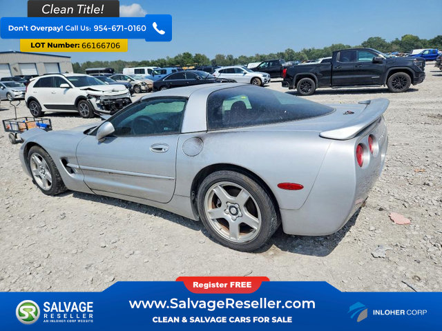 Used 1998 Chevrolet Corvette Coupe RWD image 3