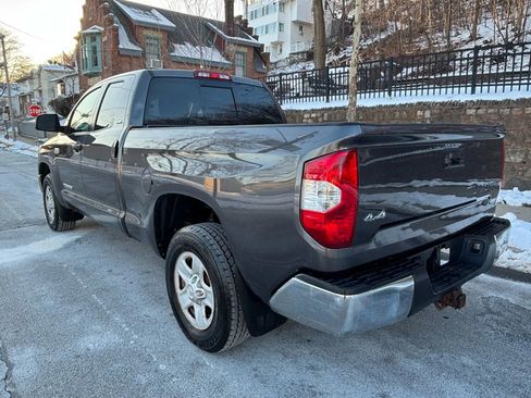 Used 2016 Toyota Tundra SR5 image 7
