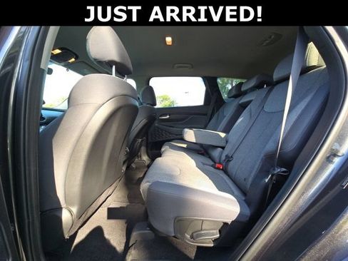 Used 2023 Hyundai Santa Fe SEL FWD image 8