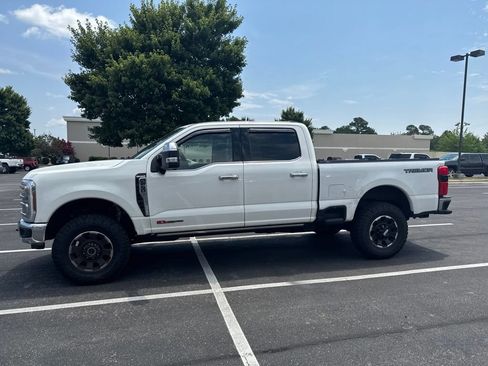 Used 2025 Ford F250 King Ranch w/ Tremor Off-Road Package AWD/4WD image 17