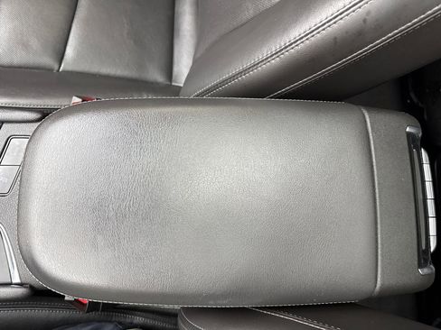 Used 2020 Cadillac XT6 Premium Luxury FWD image 31