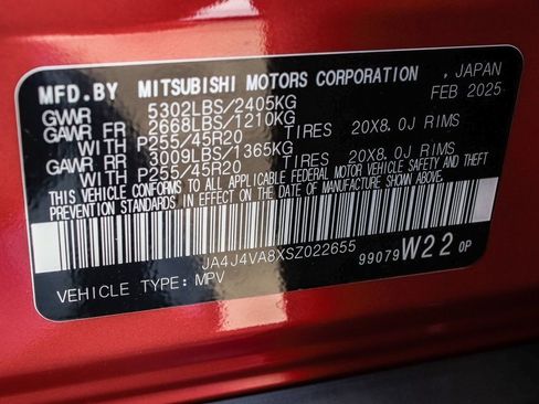 New 2025 Mitsubishi Outlander SE image 14