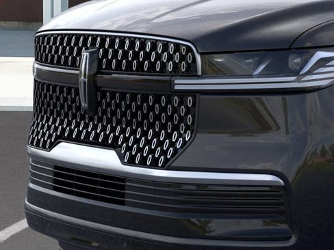 New 2025 Lincoln Navigator L Reserve image 17