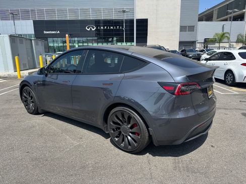 Used 2022 Tesla Model Y Performance AWD/4WD image 4