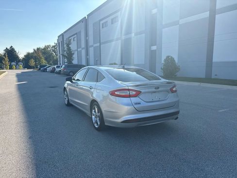 Used 2016 Ford Fusion S w/ Equipment Group 101A image 7