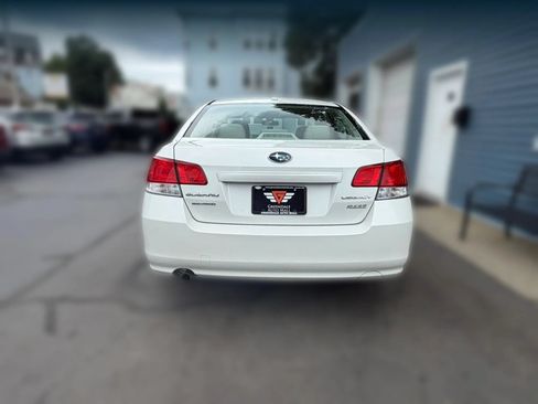 Used 2014 Subaru Legacy 2.5i Premium AWD/4WD image 7