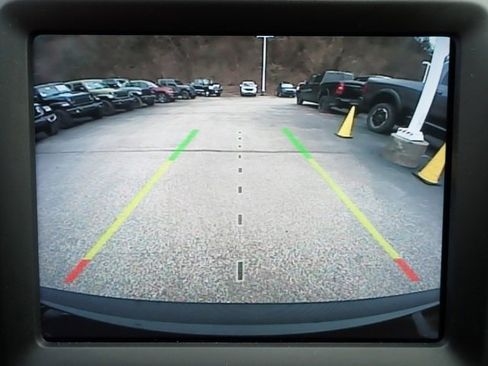 Certified 2022 Jeep Cherokee Latitude Lux image 24