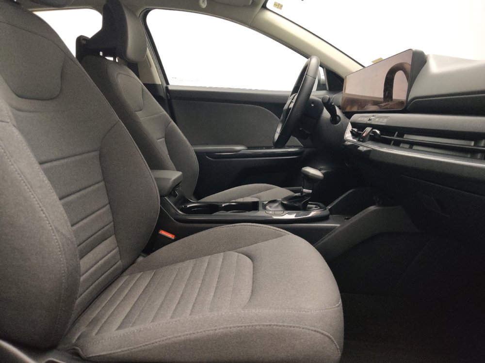 Used 2025 Kia K4 EX FWD image 21