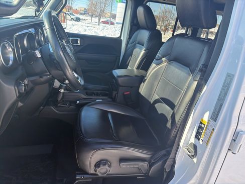 Used 2021 Jeep Wrangler Unlimited Sahara image 15