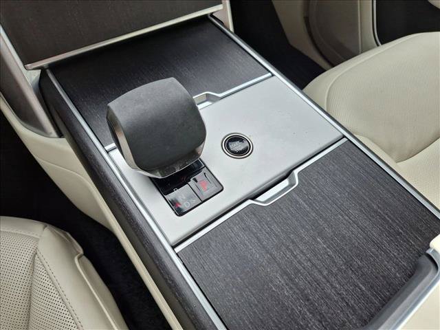 Used 2024 Land Rover Range Rover SE AWD/4WD image 12