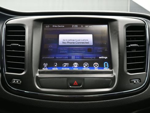 Used 2015 Chrysler 200 S w/ Navigation & Sound Group I image 35