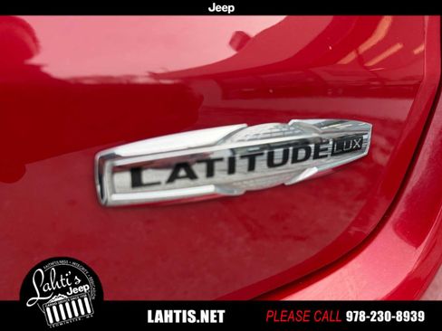 Certified 2023 Jeep Compass Latitude image 28