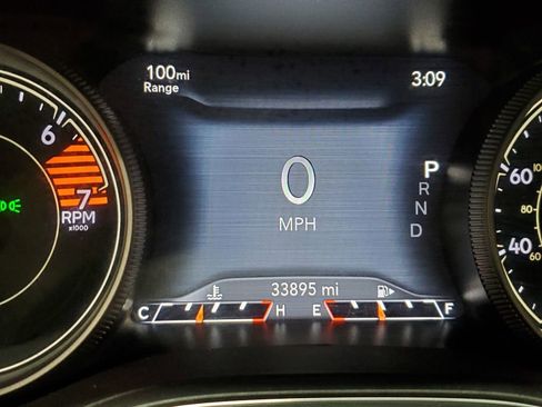 Used 2020 Jeep Cherokee Limited w/ Luxury Group FWD image 37