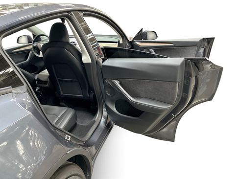 Certified 2023 Tesla Model Y Performance AWD/4WD image 12
