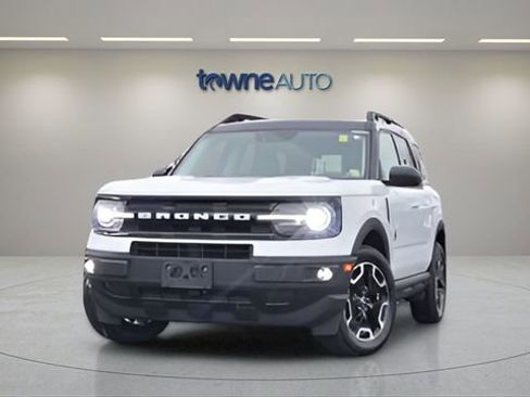 Used 2023 Ford Bronco Sport Outer Banks AWD/4WD image 5