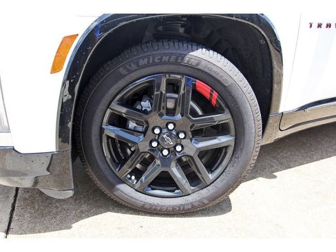 Used 2023 Chevrolet Traverse Premier w/ Redline Edition AWD/4WD image 29