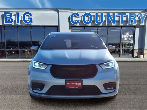 Used 2023 Chrysler Pacifica Touring-L w/ S Appearance Package image 10