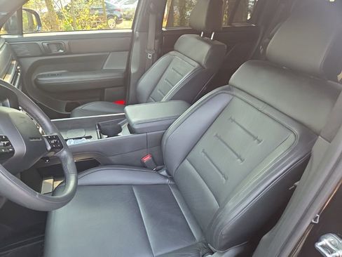 Used 2025 Hyundai Santa Fe Calligraphy image 5