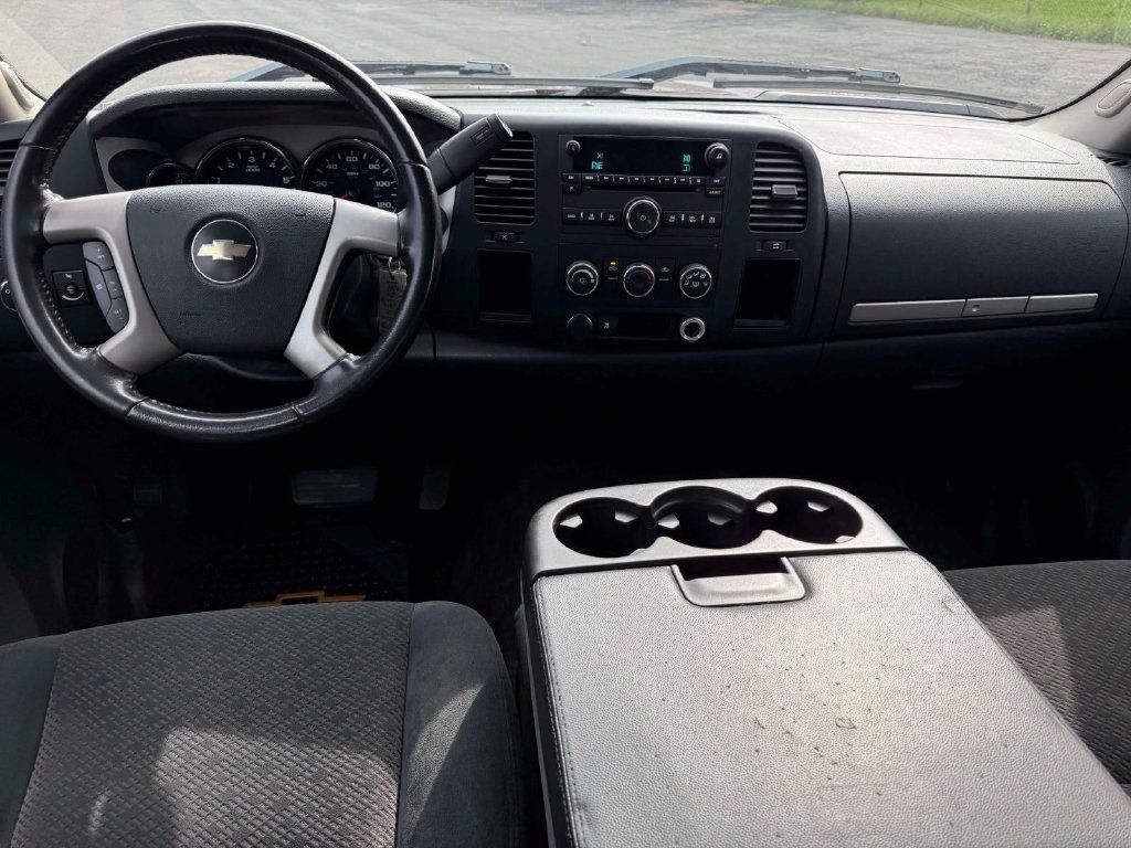 Used 2008 Chevrolet Silverado 1500 LT w/ Power Pack Plus RWD image 15