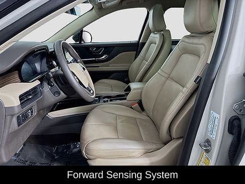 Used 2021 Lincoln Corsair Reserve w/ Equipment Group 201A image 10