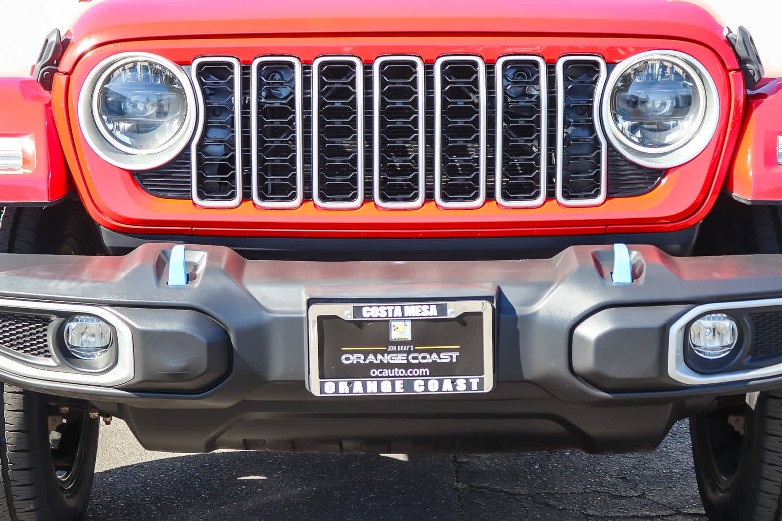 Used 2024 Jeep Wrangler Unlimited Sahara AWD/4WD image 9