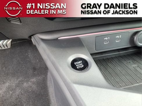 New 2026 Nissan Sentra SR w/ Floor Mat Package FWD image 15