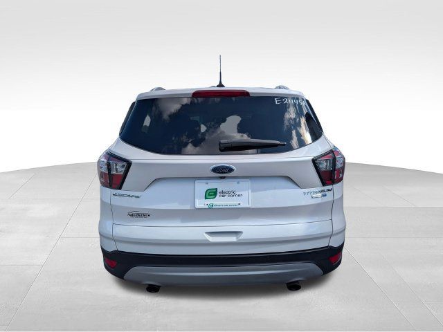 Used 2018 Ford Escape Titanium AWD/4WD image 6