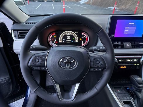 New 2025 Toyota RAV4 XLE w/ Convenience Package image 10